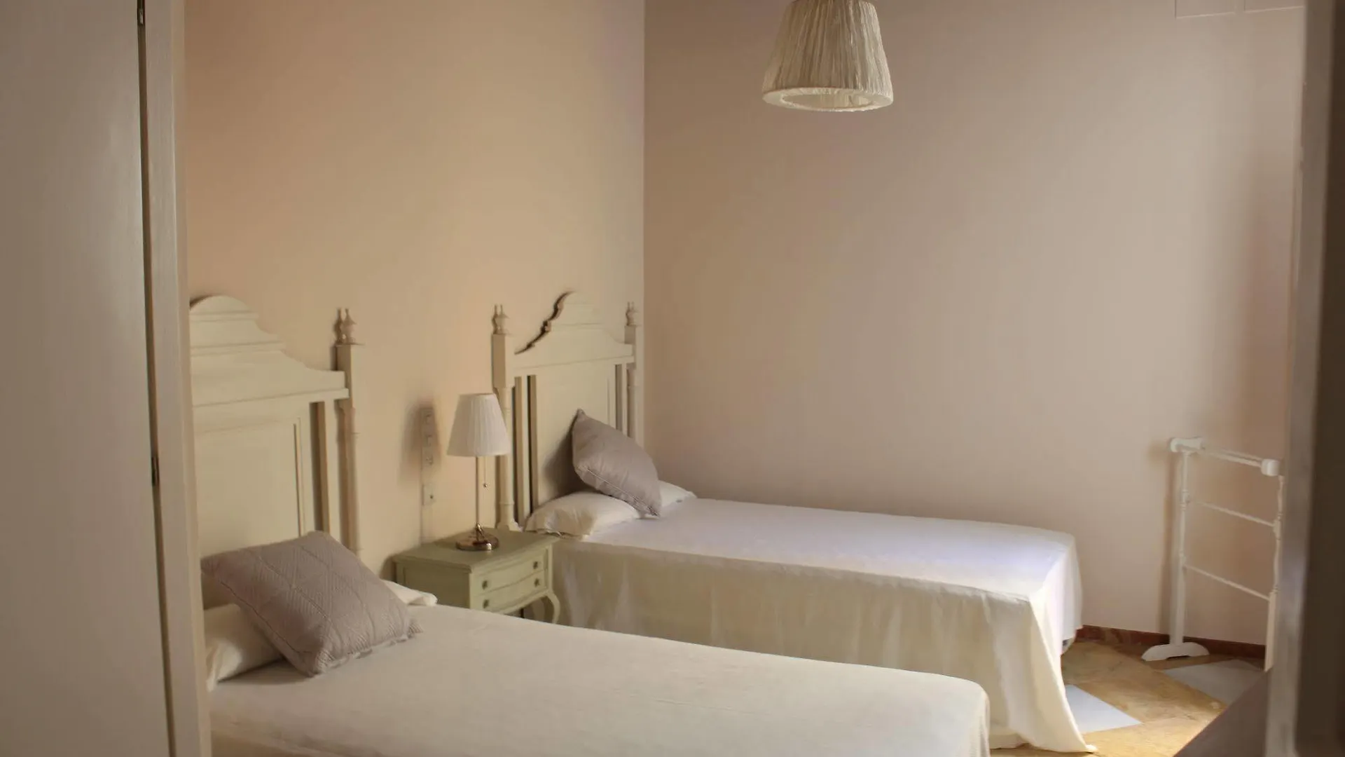 Апартаменты Life Select San Bernardo Севилья