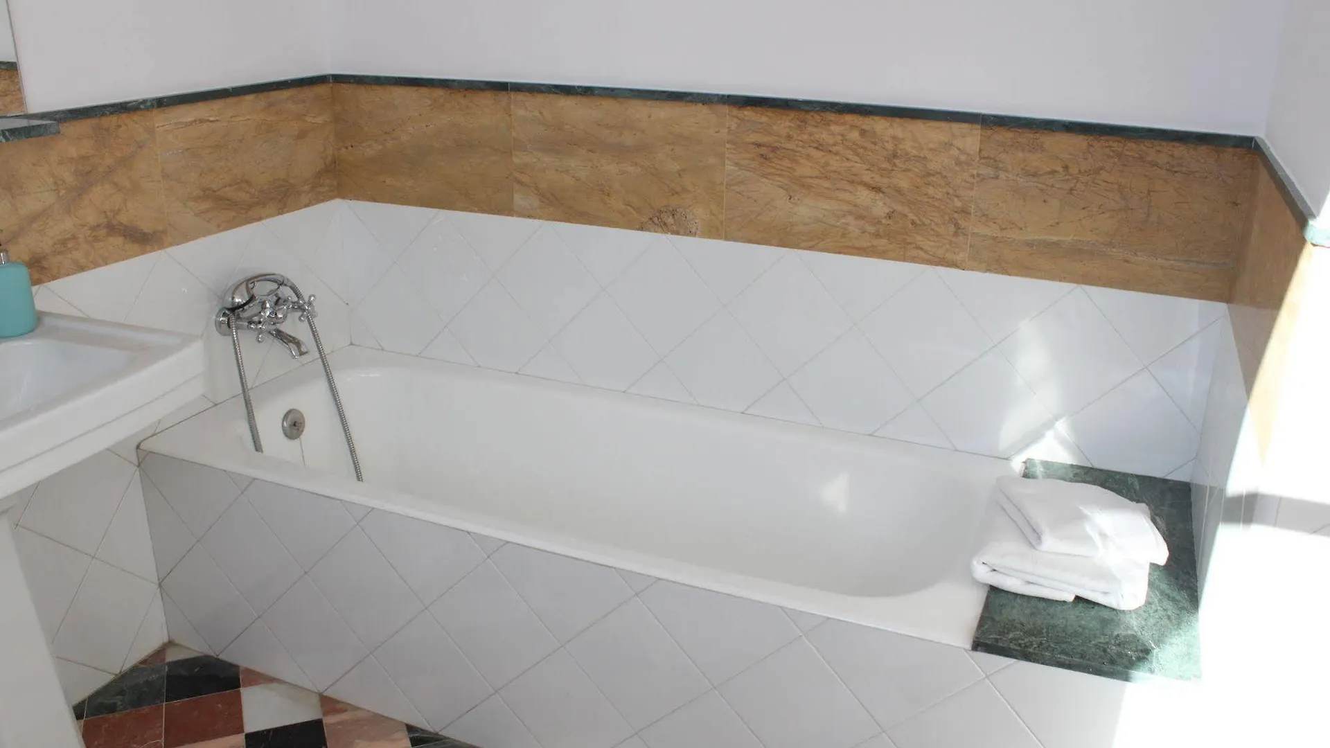 Ferienwohnung Life Select San Bernardo Sevilla