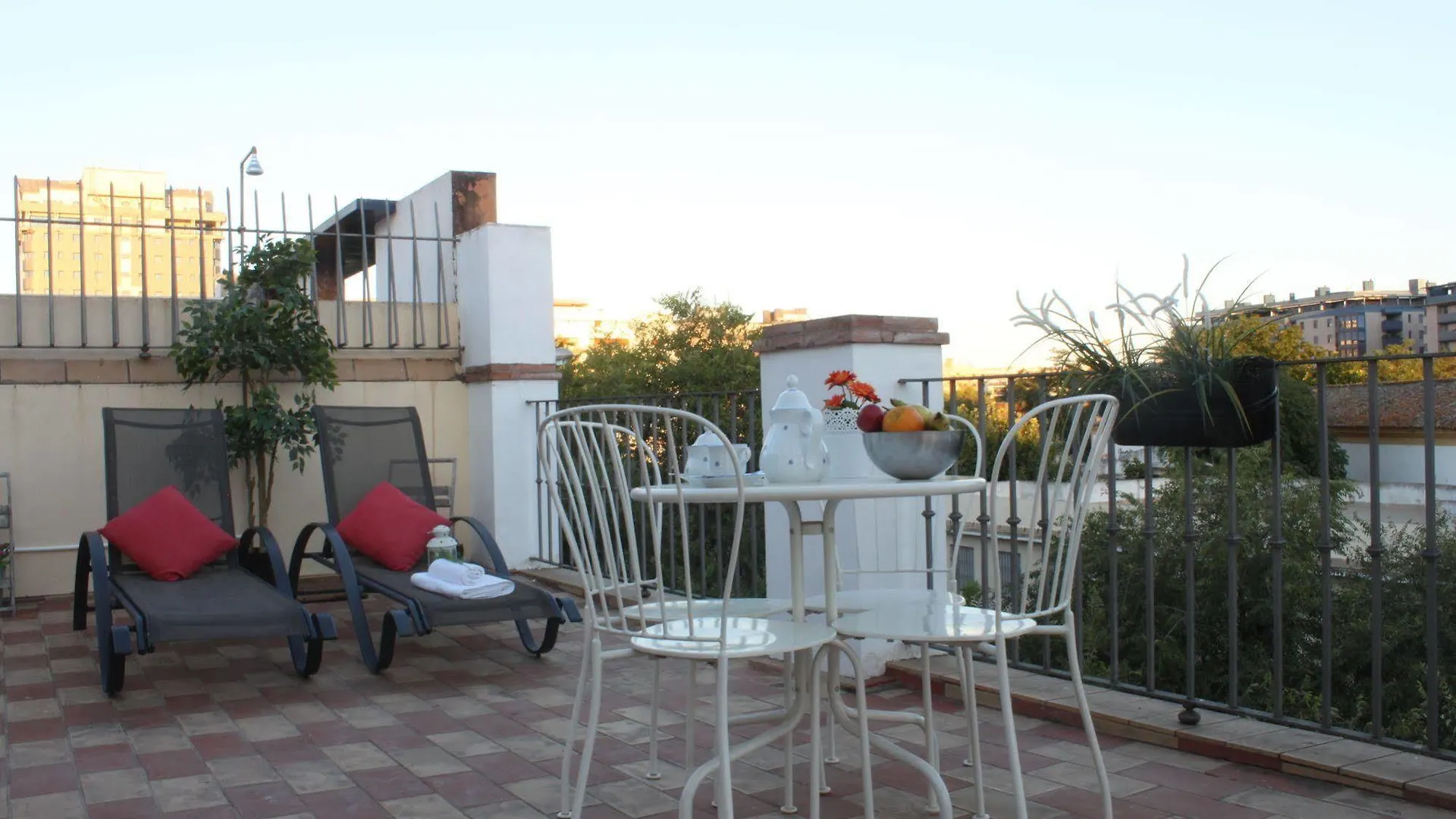 Ferienwohnung Life Select San Bernardo Sevilla