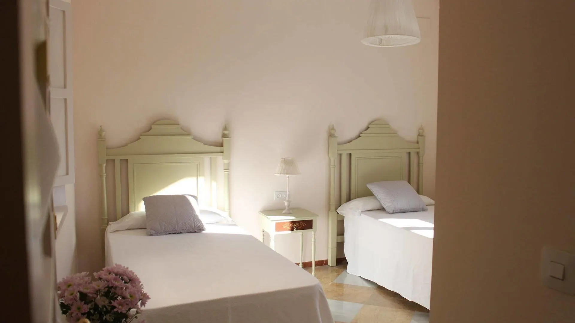 Ferienwohnung Life Select San Bernardo Sevilla Spanien